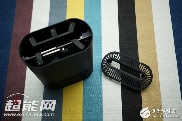 有區(qū)別嗎？小米路由量產(chǎn)版拆解實錄