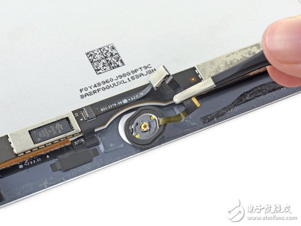 iPad Air 2 拆解：更小的電池、更大的內(nèi)存