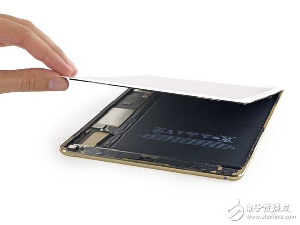 iPad Air 2 拆解：更小的電池、更大的內(nèi)存