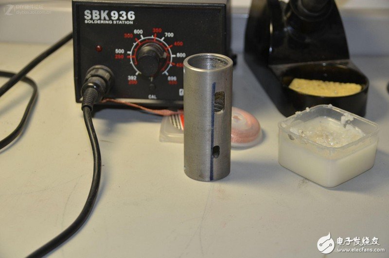 顛覆想象！專業(yè)工程師制作的DIY多功能移動(dòng)電源