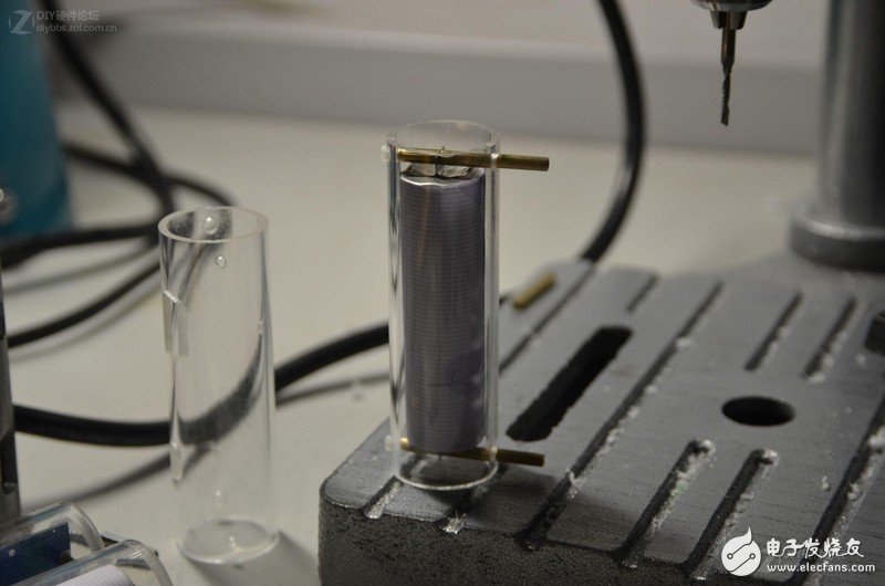 顛覆想象！專業(yè)工程師制作的DIY多功能移動(dòng)電源