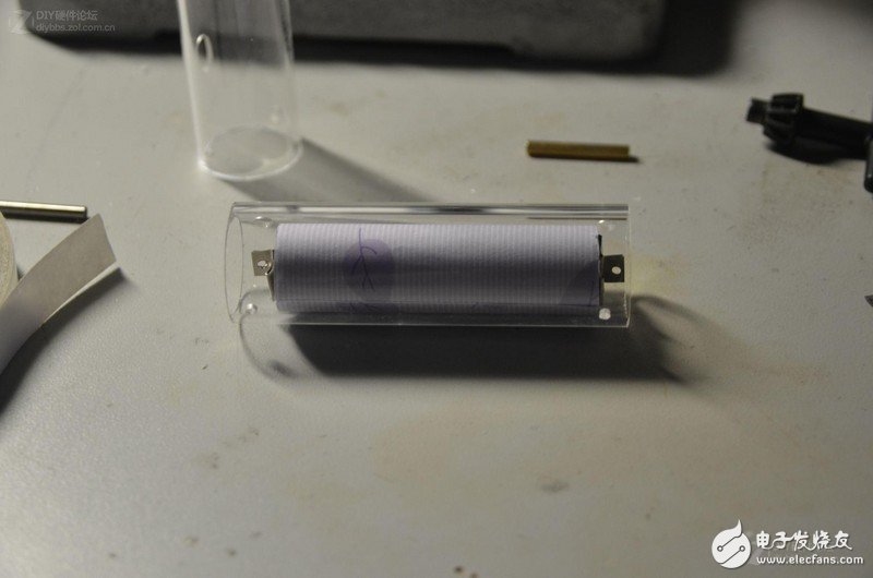 顛覆想象！專業(yè)工程師制作的DIY多功能移動(dòng)電源