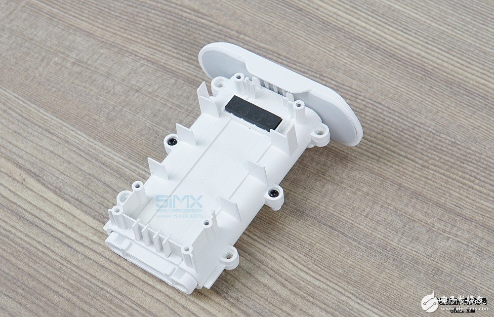 小米無人機(jī)對(duì)比精靈3s拆解