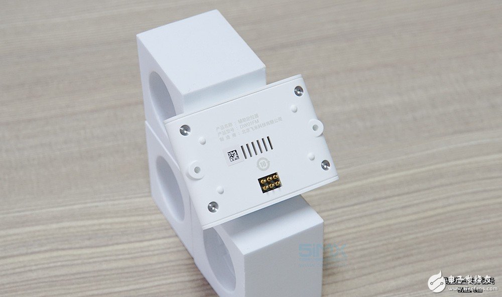 小米無人機(jī)對(duì)比精靈3s拆解 大疆“門徒”表現(xiàn)如何？