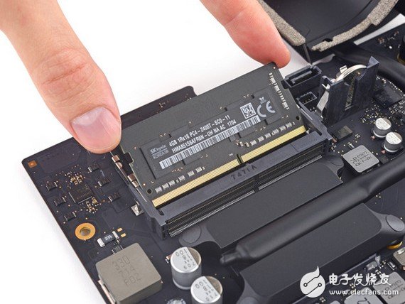 21.5寸4K iMac拆解大曝光，內(nèi)部芯片一覽！
