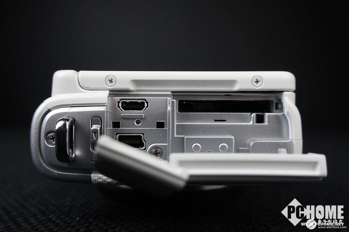 換一種色彩感受世界 佳能EOS M100開(kāi)箱