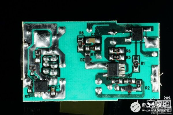 誰是李鬼？真假OPPO VOOC閃充充電器對比拆解